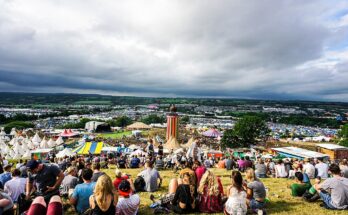 Glastonbury Festival. Photo: Czampal, CC BY-SA 4.0, via Wikimedia Commons