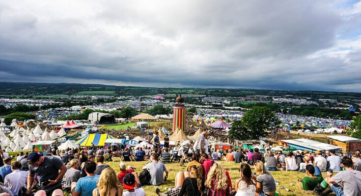 Glastonbury Festival. Photo: Czampal, CC BY-SA 4.0, via Wikimedia Commons