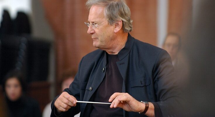 John Eliot Gardiner. Photo: Maciej Schumacher (Goździelewski), CC BY-SA 3.0, via Wikimedia Commons