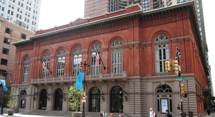 Philadelphia Academy of Music. Photo: Beyond My Ken, CC BY-SA 4.0, via Wikimedia Commons