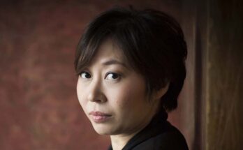 Xian Zhang. Photo: Elizabeth Rita via https://xianzhangconductor.com/media/