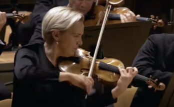 Vineta Sareika. Photo: Berlin Philharmonia via https://youtu.be/_8hGWldHfcU?si=swC80ANyR6KtMoEE